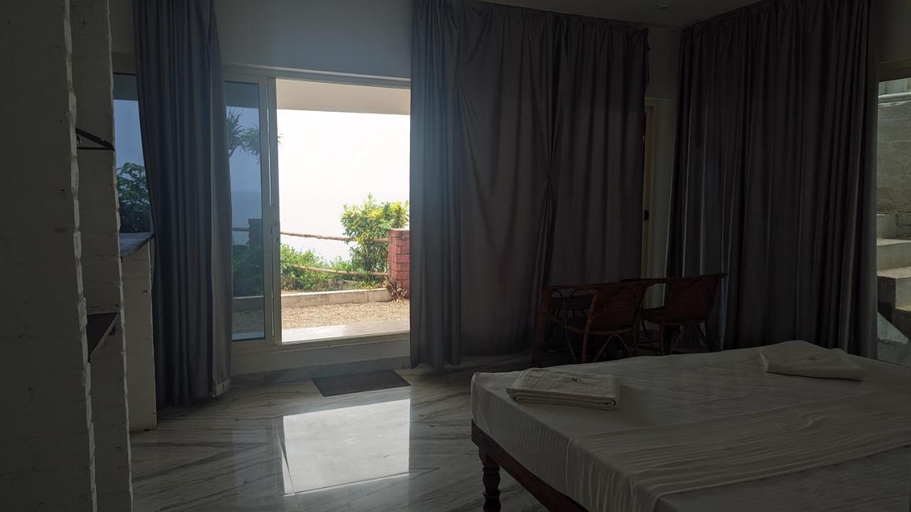 Nebo Hotel Varkala Dış mekan fotoğraf